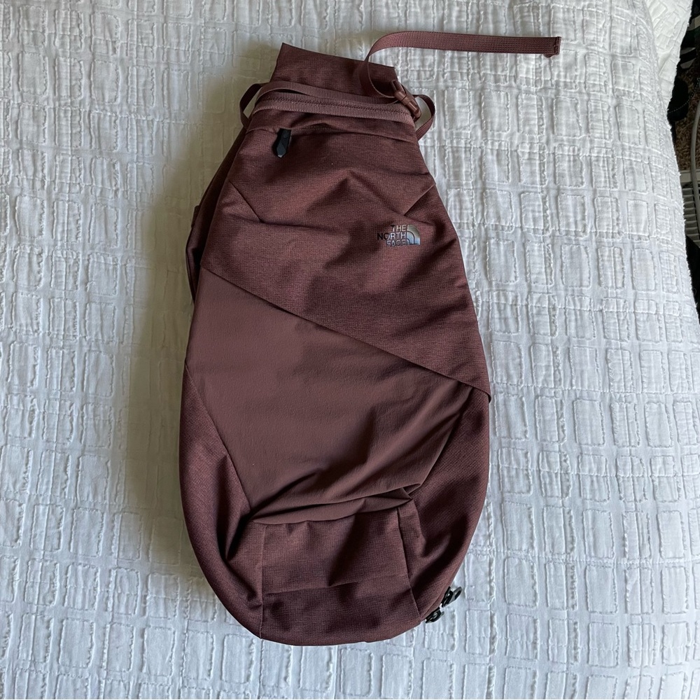 The North Face Electra Sling Pack - Picture 2 of 8